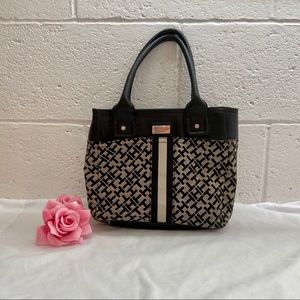 Tommy Hilfiger Three Compartment Purse